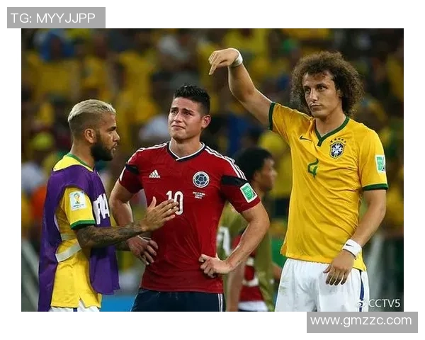 足球巨星泪洒赛场背后的辛酸与坚持瞬间揭示心路历程