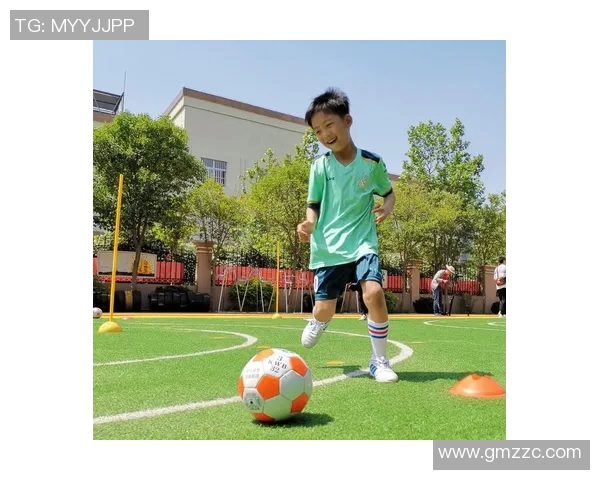 足球星空房间怎么玩揭秘 让你感受真实足球竞技乐趣的攻略与技巧 足球星空房间怎么玩揭秘 让你感受真实足球竞技乐趣的攻略与技巧