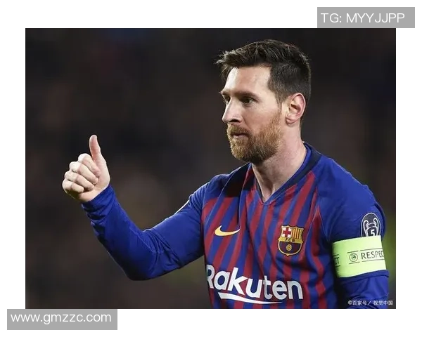 足球球星奋勇用头阻挡飞来足球展现无畏精神与坚毅意志