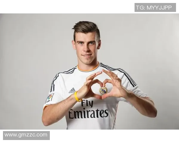 怀旧足球传奇球星排名一览展现经典球员风采与辉煌历史 怀旧足球传奇球星排名一览展现经典球员风采与辉煌历史